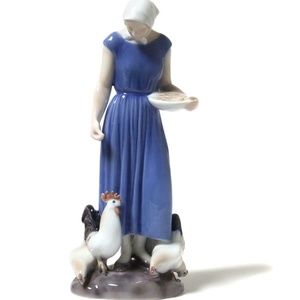 "Poultry girl" Bing & Grondahl #2220.